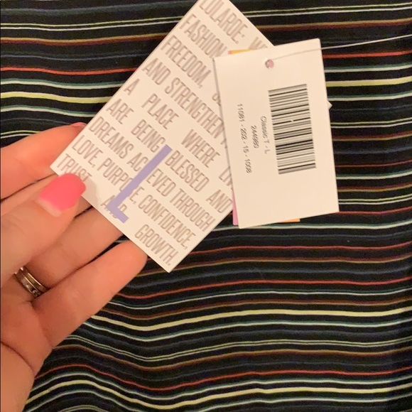 Lularoe Classic T - Picture 3 of 3